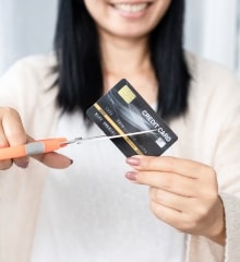 Image Consolidating credit card debt. How does it work?