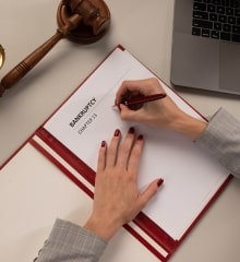 Image What is the difference between chapter 7 and chapter 13 Bankruptcy? 